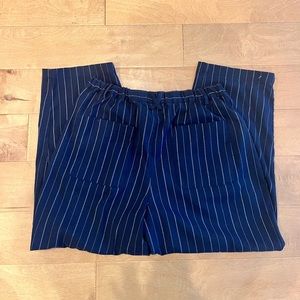 SOLD ❤️ UO navy blue pinstripe wide leg PLEATED pants size L